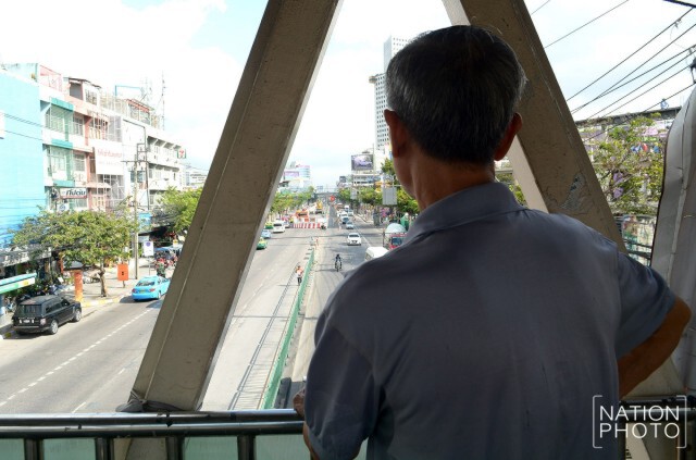ปิดช่องการจราจรวันแรก รถไฟฟ้าสายสีเขียว