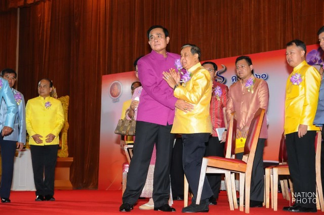 นายกฯ ไหว้ครู สมัยเรียน ม.2 ร.ร.วัดนวลนรดิศ