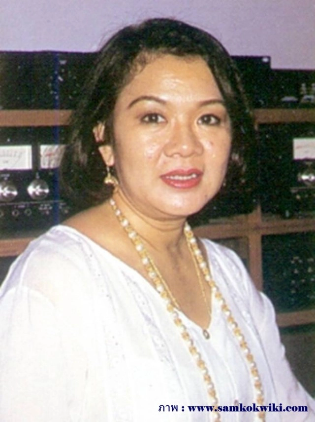 ศิริพร วงศ์สวัสดิ์ จากลูกเป็ดขี้เหร่ สู่นักพากย์ตุ๊กตาทอง