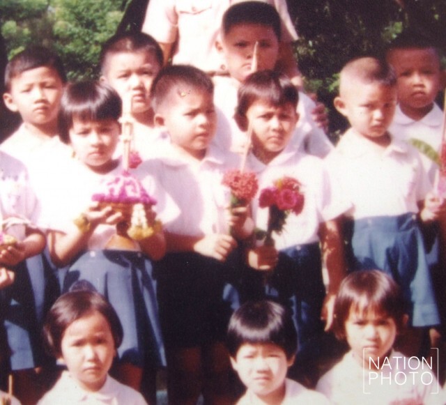 ครู เพื่อนสมัยเรียน ร่วมแสดงความอาลัย เผย “ปอ ทฤษฎี” ฝันอยากเป็นสจ๊วตแต่เด็ก