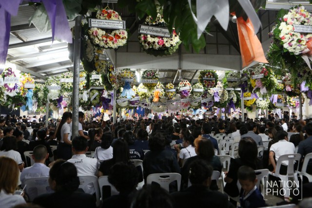 เหล่าศิลปินดารา ร่วมสวดอภิธรรมศพ"ปอ ทฤษฎี" คืนที่2