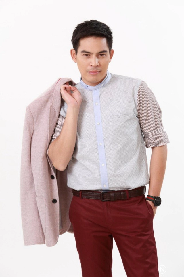 นี่คือชีวิตของพระเอกภูธร "ปอ ทฤษฎี" มากความดีงาม มีความสามารถ