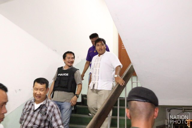 ทหารคุมตัวจ่านิว ส่งให้ตร. ข้อหาฝ่าฝืนคำสั่งของคสช