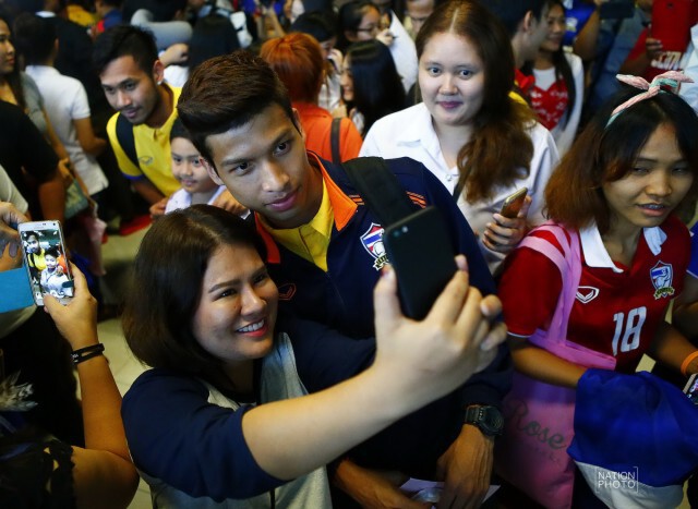 จัดเต็ม! ภาพชุด รับฮีโร่ช้างศึก ยู-23 กลับไทย