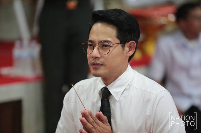 ศิลปินดารา ร่วมสวดอภิธรรมศพ"ปอ ทฤษฎี" ในคืนที่4 อย่างไม่ขาดสาย
