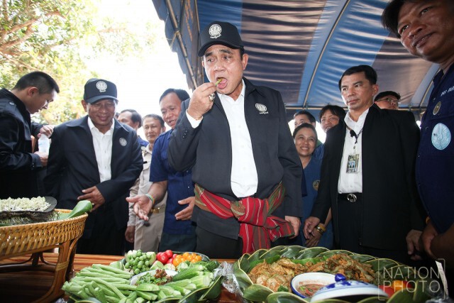 "นายกฯ" ลงพื้นที่ตรวจภัยแล้ง นครสวรรค์-ชัยนาท