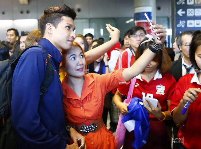 จัดเต็ม! ภาพชุด รับฮีโร่ช้างศึก ยู-23 กลับไทย