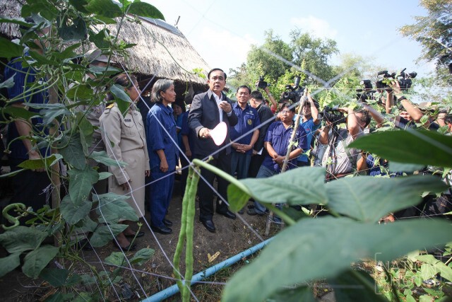 "นายกฯ" ลงพื้นที่ตรวจภัยแล้ง นครสวรรค์-ชัยนาท