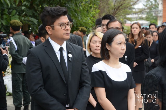 ศิลปินดารา ร่วมไว้อาลัย "ปอ ทฤษฎี"  ในพิธีพระราชทานเพลิงศพ