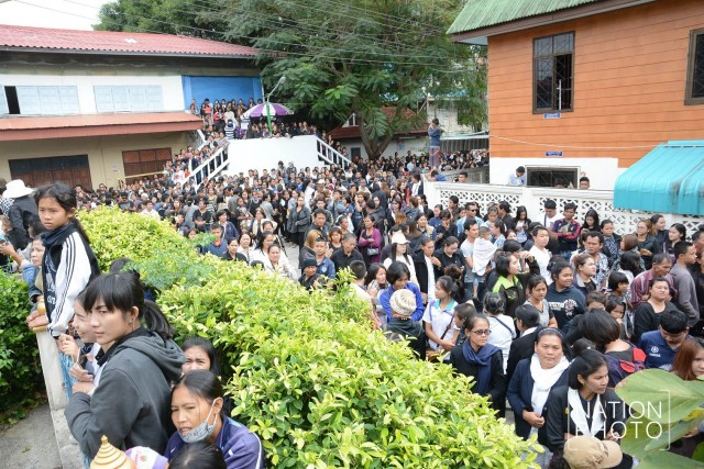 ประชาชนร่วมส่ง "ปอ ทฤษฎี" ครั้งสุดท้าย