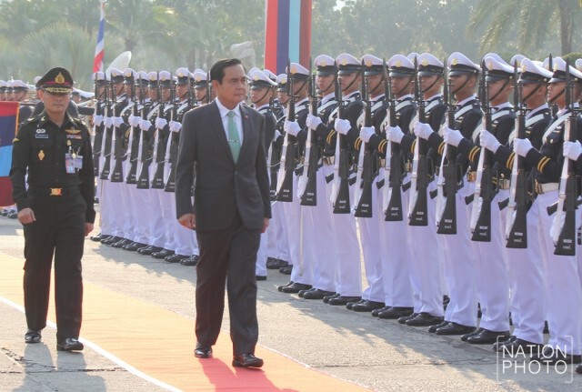 นายกฯปรับทุกข์ กลางวงทหาร แฉมี"ดร."อ้างชื่อหากินโครงการ