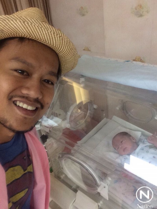 'โค้ชสิงโต' เฮได้ลูกชายฝาแฝด ฟุ้งอยากมีเพิ่มอีก