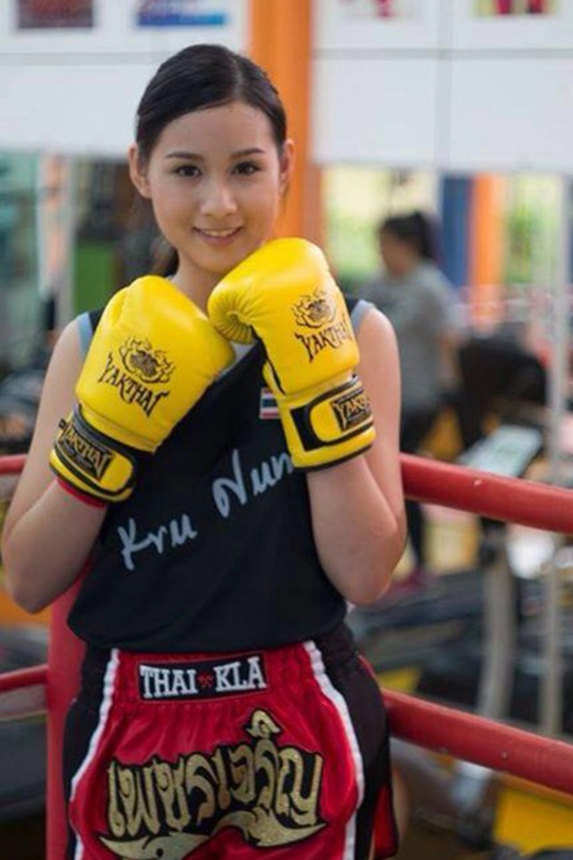 นักมวยหน้าหวานขึ้นเวทีขาอ่อน "นางสาวนครบาลเพชรบูรณ์"