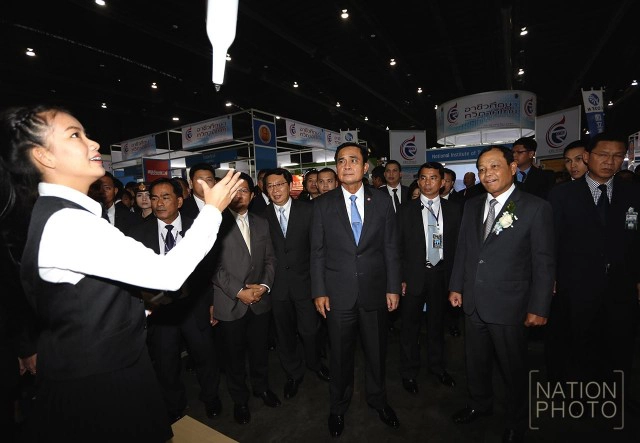 ประยุทธเปิดงาน"อาชีวศึกษาทวิภาคีไทย" เมืองทองธานี