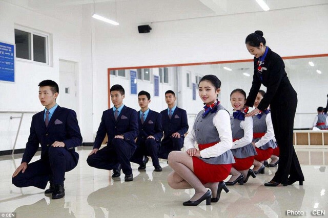 บททดสอบสุดแปลก เพื่อความสมบูรณ์แบบที่สุดของอาชีพ "แอร์โฮสเตส"