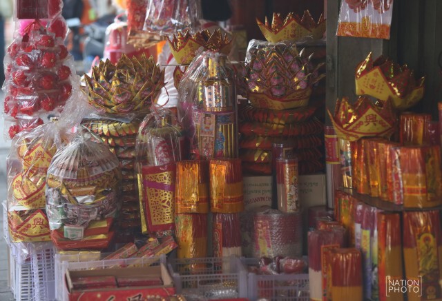 ภาพชุด ใกล้ถึงตรุษจีน สิ่งที่ขาดไม่ได้...กระดาษเงินกระดาษทอง