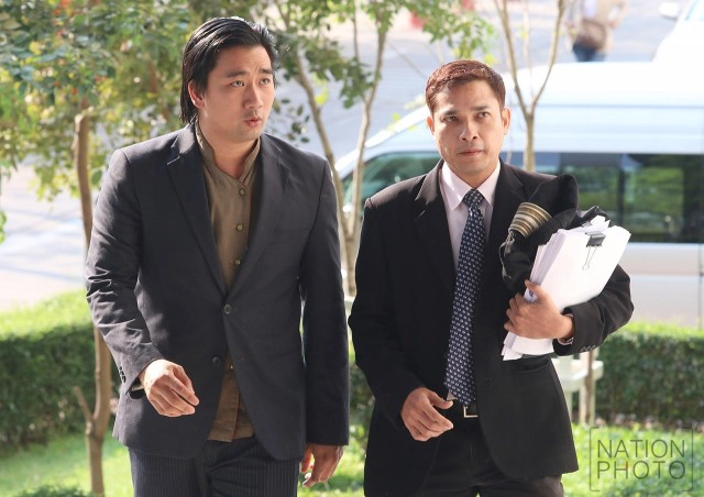 "อี้ แทนคุณ"ถอนฟ้อง“เก่ง การุณ” คดีปราศรัยหมิ่นปี 54