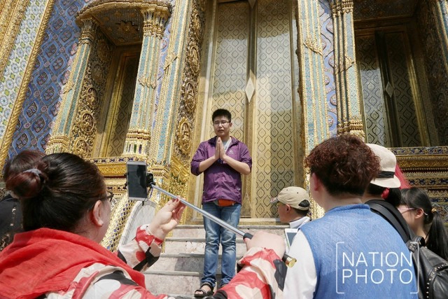 คึกคัก!นักท่องเที่ยวแห่เข้า"วัดพระแก้ว"ช่วงตรุษจีน