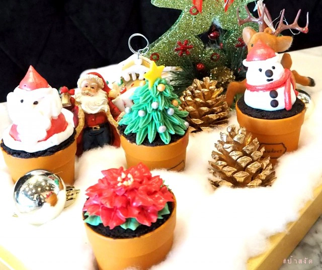 The Golden Chapter @Audrey Cafe Glamour Central Embassy 5th Floor