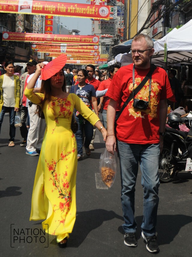 ภาพชุด นทท.แห่เที่ยวงานเทศกาลตรุษจีนเยาวราช