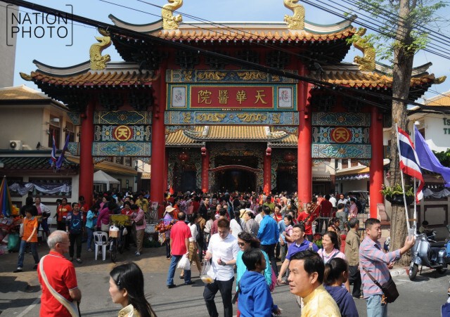 ภาพชุด นทท.แห่เที่ยวงานเทศกาลตรุษจีนเยาวราช