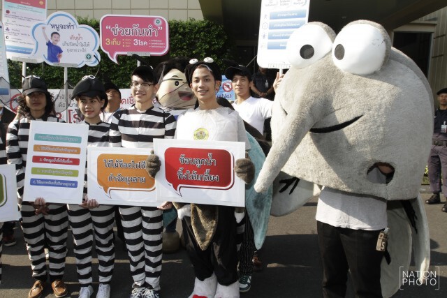 นายกฯ ร่วมรณรงค์ต้านภัยยุงลาย พร้อมอวยพรสื่อให้มีความสุขวันตรุษจีน