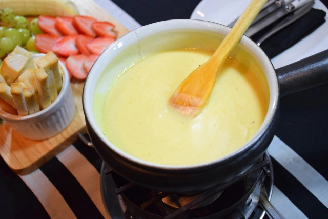 อร่อยปักหมุด : Fondue & Steak house ฟองดูสไตล์ สวิส-ฝรั่งเศส ต้นตำรับกว่า 30 ปี