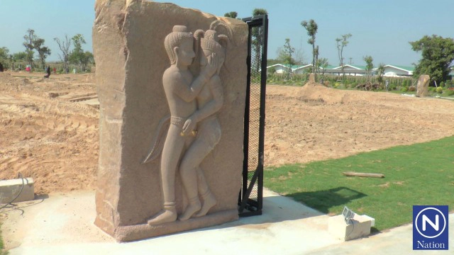 "เนวิน"แจงเป็นสิ่งแปลกใหม่ หลังถูกวิจารณ์นำรูปปั้นกามสูตรมาตั้งในสวนสุขภาพ