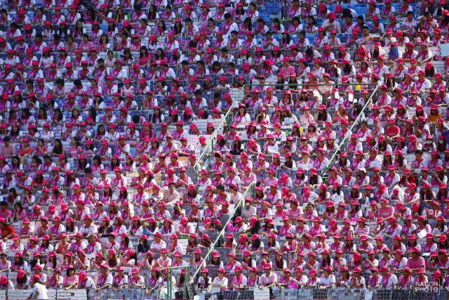 ภาพชุดที่ 1 ขบวนพาเหรดล้อการเมืองฟุตบอลประเพณี ม.ธ - จุฬาฯ