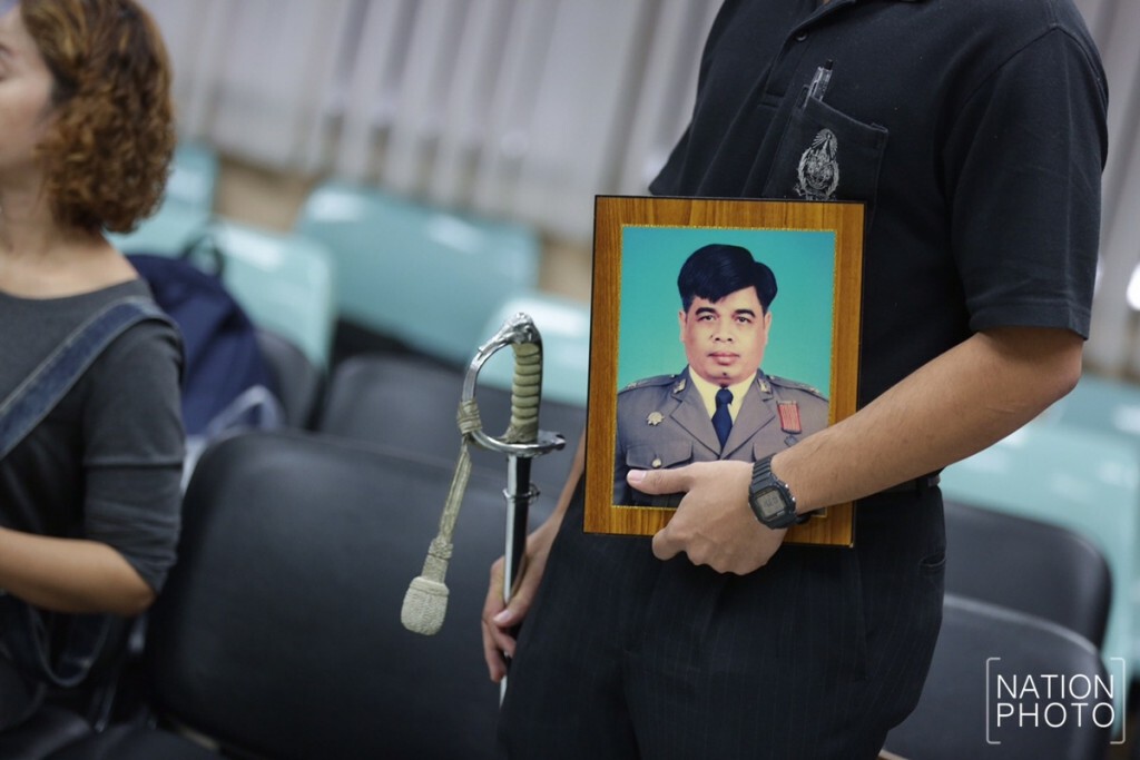 "วัชระ" เปิดข้อความสุดท้ายคุยผ่านไลน์ "พ.ต.ท.จันทร์" ตั้ง 6 ข้อสังเกตการตาย "วัชระ" เปิดข้อความสุดท้ายคุยผ่านไลน์ "พ.ต.ท.จันทร์" ตั้ง 6 ข้อสังเกตการตาย