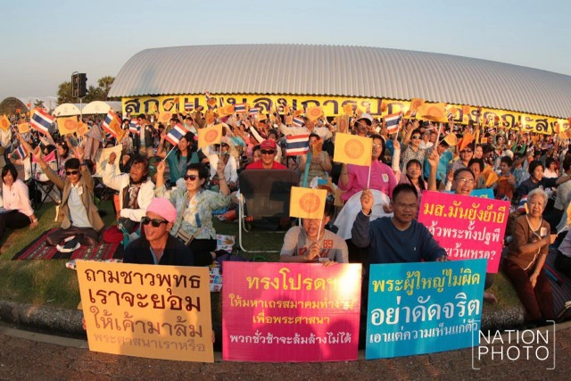 ลำดับเหตุการณ์ม็อบพระปะทะทหาร 
ก่อนยื่น 5 ข้อ จี้รัฐ ชูตั้งสังฆราช - บรรจุพุทธในรธน.