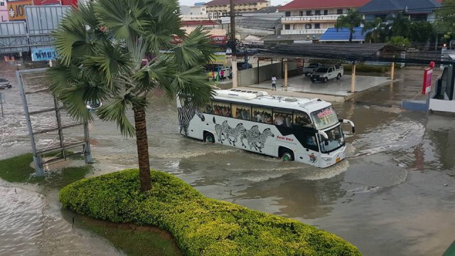 พัทยาอ่วม จมบาดาล หลังฝนตกหนัก