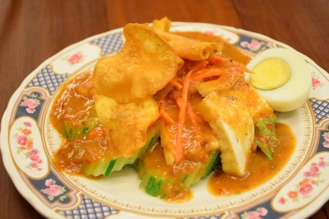 อร่อยปักหมุด : ไก่ย่างจีระพันธ์ อาหารฮาลาล ตำนานไก่ย่าง ถนนพระรามเก้า