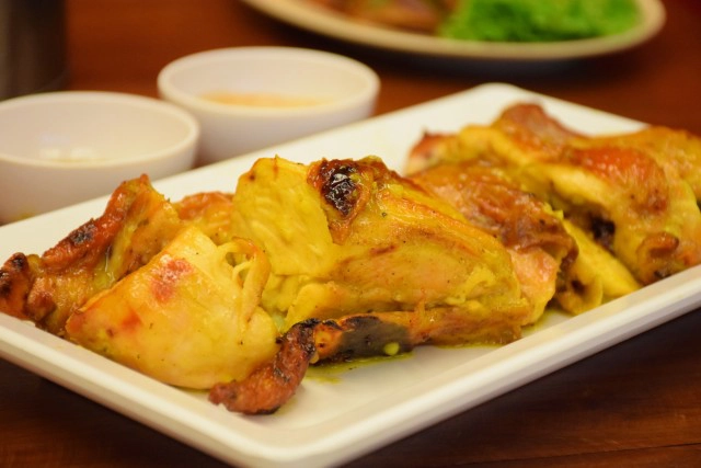 อร่อยปักหมุด : ไก่ย่างจีระพันธ์ อาหารฮาลาล ตำนานไก่ย่าง ถนนพระรามเก้า