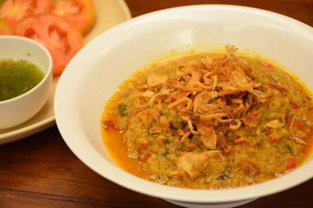 อร่อยปักหมุด : ไก่ย่างจีระพันธ์ อาหารฮาลาล ตำนานไก่ย่าง ถนนพระรามเก้า