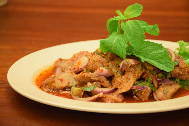 อร่อยปักหมุด : ไก่ย่างจีระพันธ์ อาหารฮาลาล ตำนานไก่ย่าง ถนนพระรามเก้า