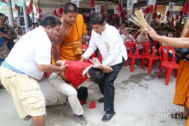 ภาพชุด ปชช. แก้ปีชง วัดเปรมประชา