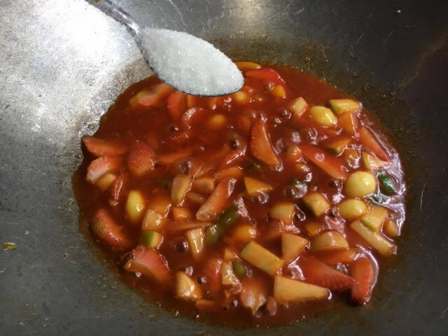 Cooking is Fun : ปลาเก๋าทอดราดซอสเปรี้ยวหวาน
