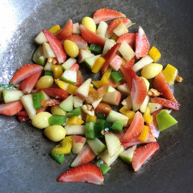 Cooking is Fun : ปลาเก๋าทอดราดซอสเปรี้ยวหวาน