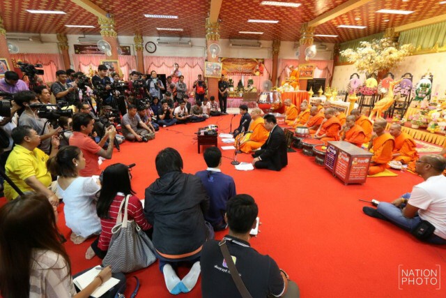 หลวงพี่น้ำฝน นำ “จากัวร์ แพนเธอร์-หลักฐาน” โชว์สื่อมวลชน