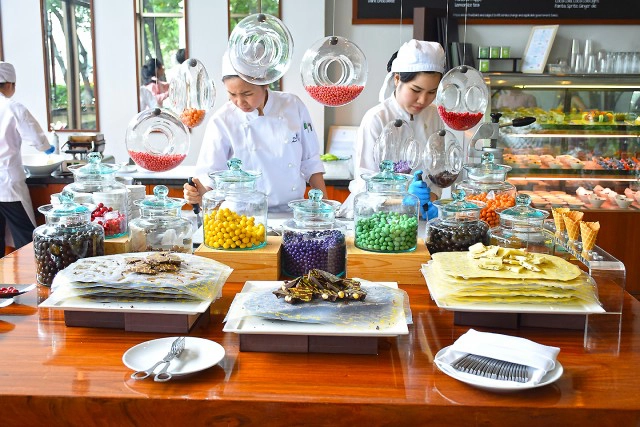 อร่อยปักหมุด : Sunday Brunch,  Flow @ Millenium Hilton Bangkok