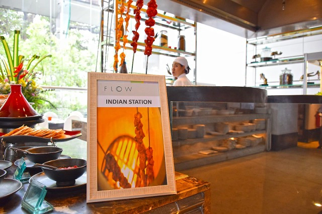 อร่อยปักหมุด : Sunday Brunch,  Flow @ Millenium Hilton Bangkok