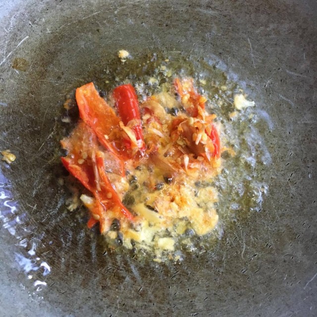 Cooking is Fun :  ฟักทองผัดพริกโหระพากุ้ง