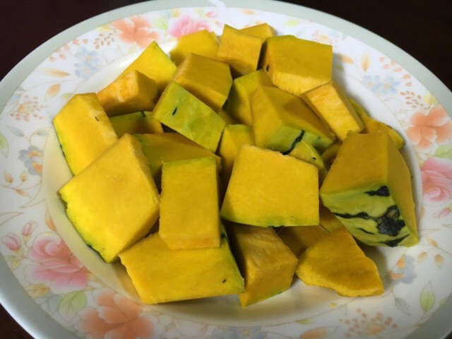 Cooking is Fun :  ฟักทองผัดพริกโหระพากุ้ง