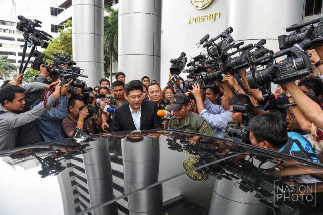 ภาพชุด : ศาลตัดสินคดี "ไร่ส้ม-สรยุทธ" ยักยอกเงิน อสมท.