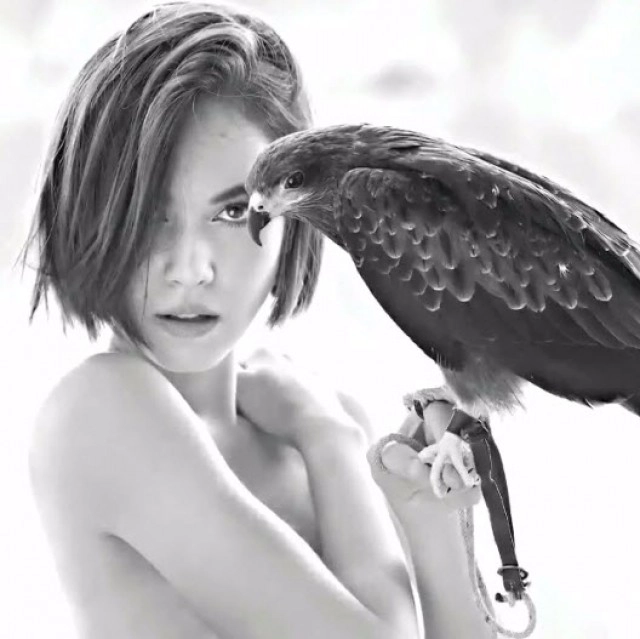 "ญาญ่า" ปัดเปลือยโชว์เซ็กซี่
“จอร์จ”แจงภาพแฟชั่น30สาวดัง เสนอความงามหญิง