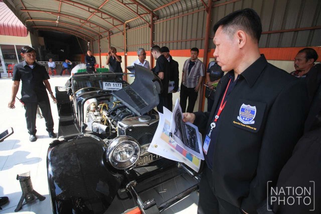 ภาพชุด : ดีเอสไอเข้าตรวจสอบรถ "หลวงพี่น้ำฝน"