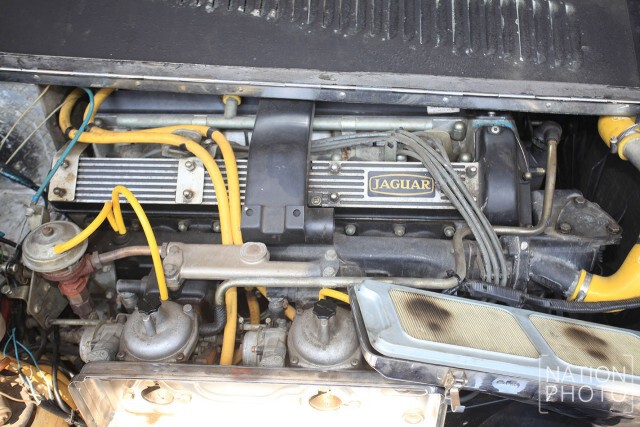 ภาพชุด : ดีเอสไอเข้าตรวจสอบรถ "หลวงพี่น้ำฝน"