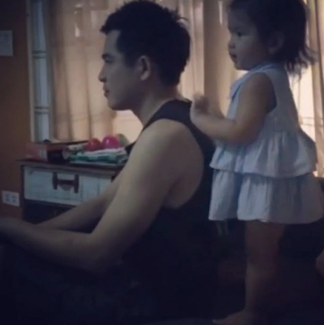 ‘โบว์’ เล่าเรื่อง ‘ปอ-มะลิ’ ผ่านไอจี
แฟนกดไลค์ล้น คอมเม้นท์เพียบ