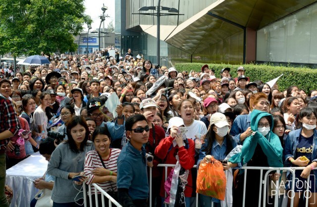 เปิดใจ!แฟนคลับวง EXO มาเพราะอยากเจอศิลปินคนโปรด เชื่อแฟนพันธุ์แท้ไม่สร้างความวุ่นวาย